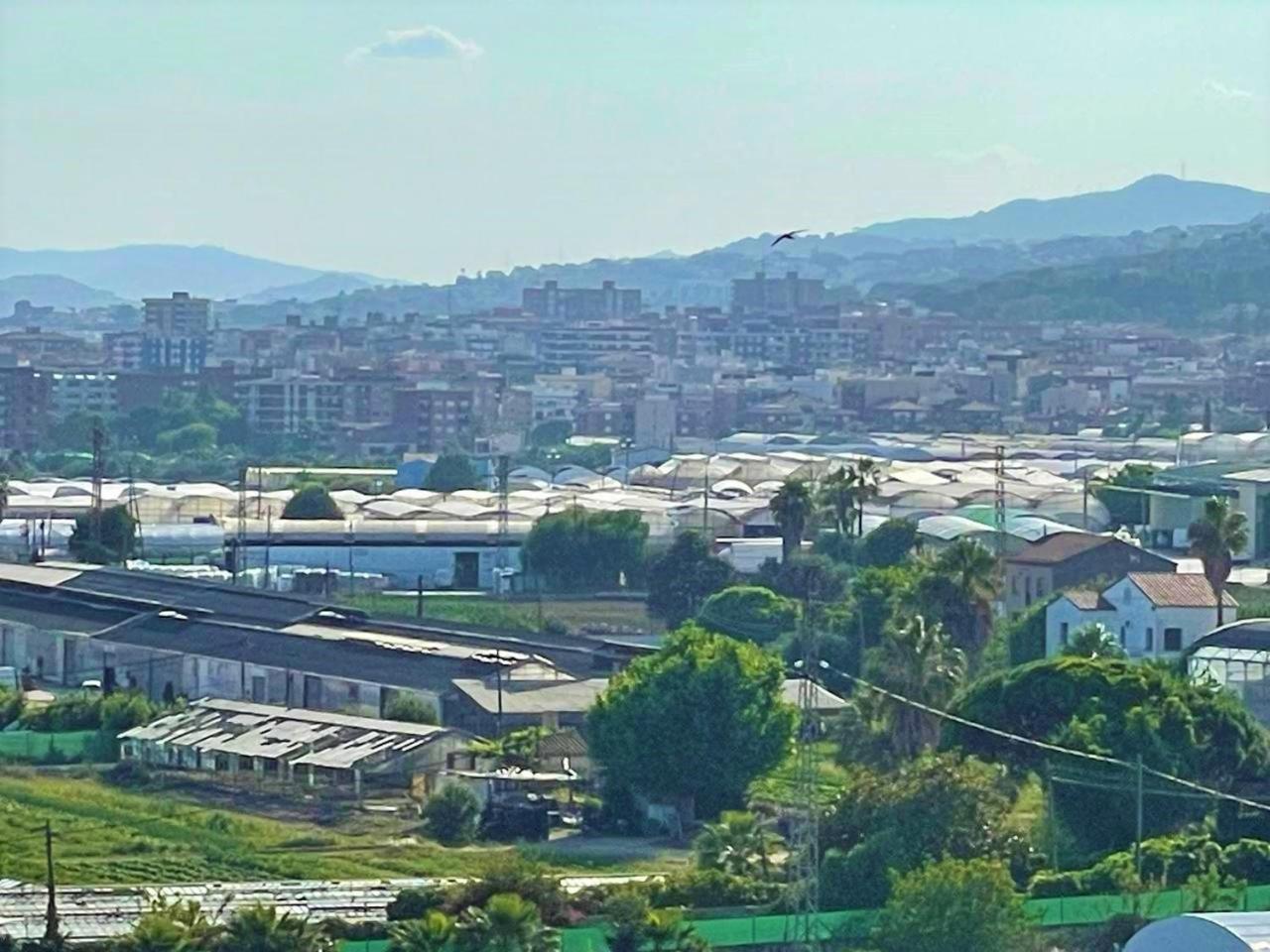 Apartamento Con Piscina Y Gran Terraza Con Vistas - Muy Cerca De La Playa, El Centro Y La Estacion Διαμέρισμα Vilassar De Mar Εξωτερικό φωτογραφία